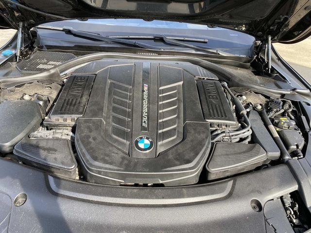 Used 2017 BMW M760i xDrive AWD/4WD image 31