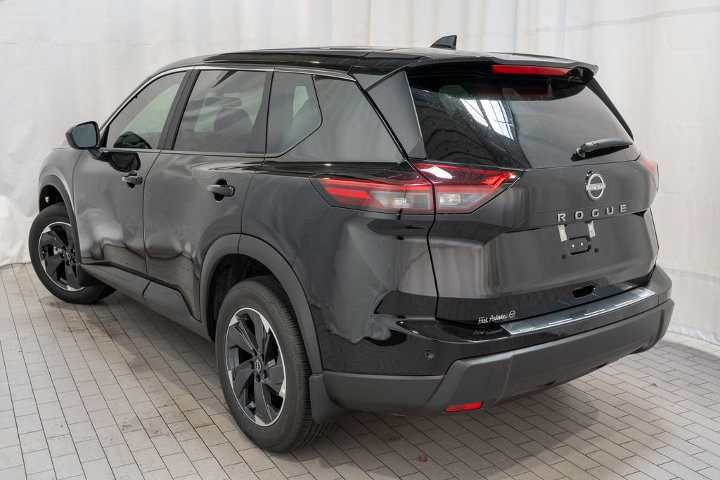 New 2026 Nissan Rogue SV image 4
