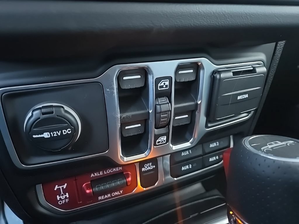 New 2026 Jeep Gladiator Mojave w/ Safety Group AWD/4WD image 63