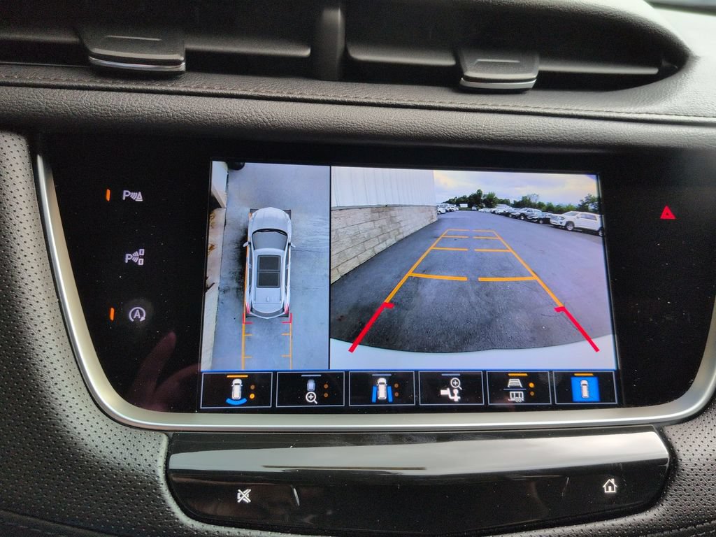 Used 2026 Cadillac XT5 Premium Luxury w/ Driver Assist Package AWD/4WD image 11