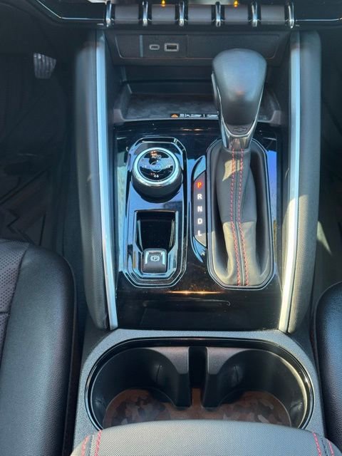 Used 2025 Chevrolet Colorado Z71 w/ Technology Package image 14