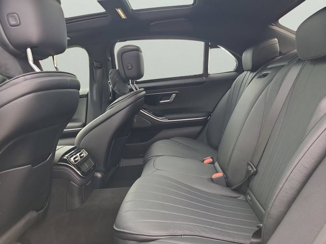 Used 2025 Mercedes-Benz S 500 4MATIC image 8