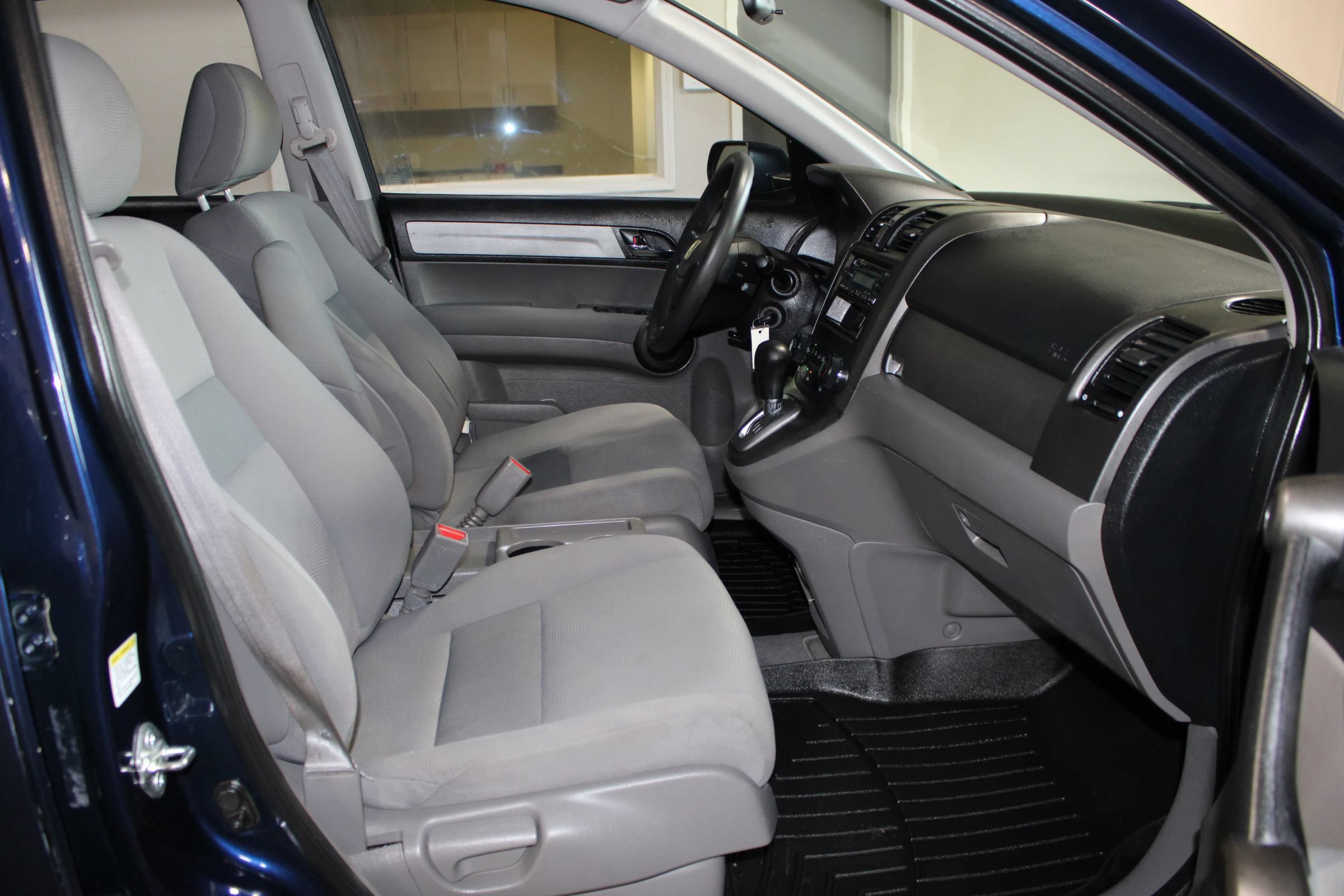 Used 2011 Honda CR-V LX image 23