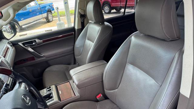 Used 2013 Lexus GX 460 w/ Comfort Plus Pkg AWD/4WD image 10