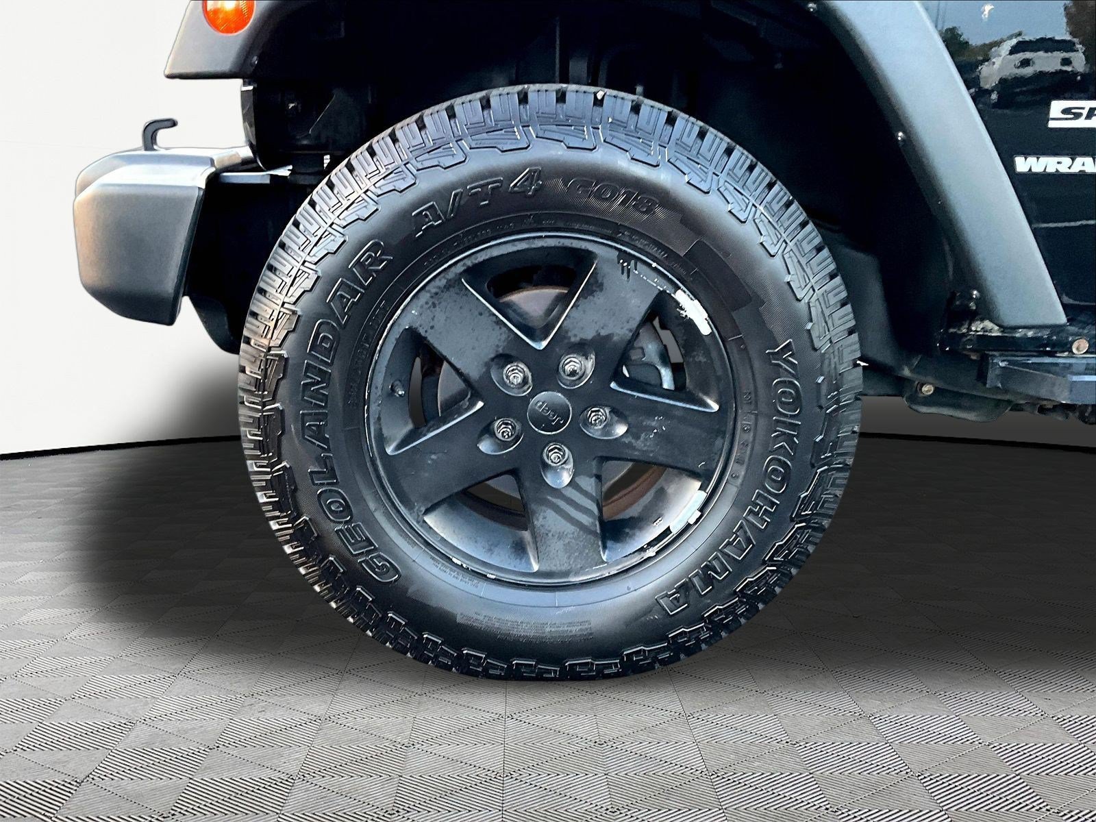 Used 2015 Jeep Wrangler Sport w/ Quick Order Package 24S AWD/4WD image 31