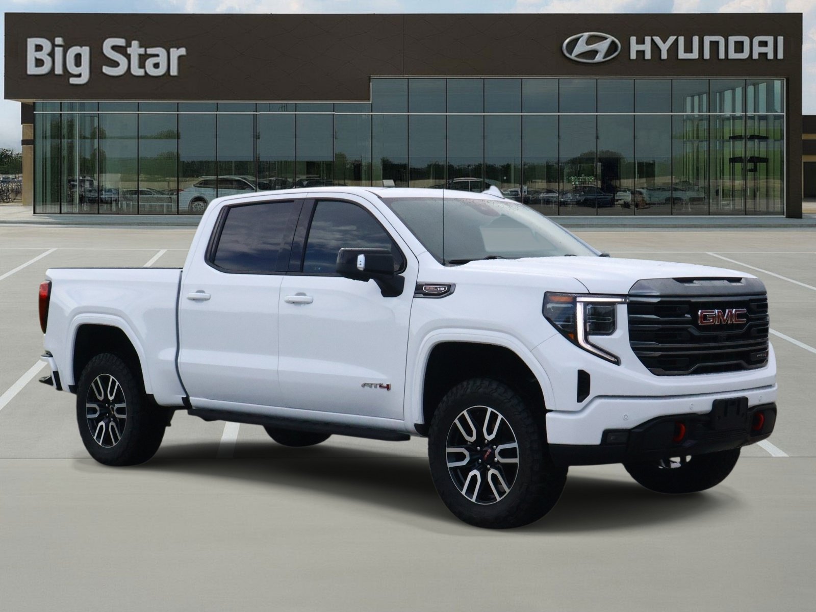 Used 2024 GMC Sierra 1500 AT4 w/ Technology Package AWD/4WD image 6