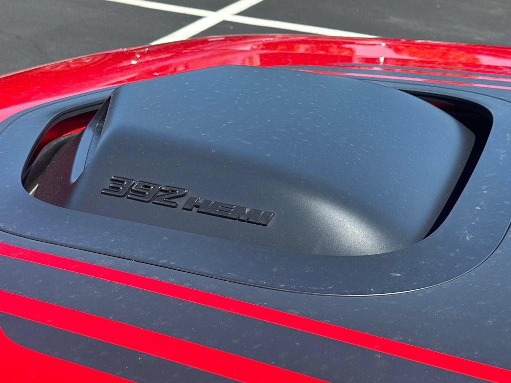 Used 2016 Dodge Challenger R/T Scat Pack RWD image 9
