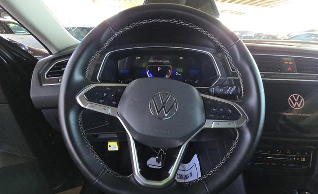 Used 2024 Volkswagen Tiguan SE image 10