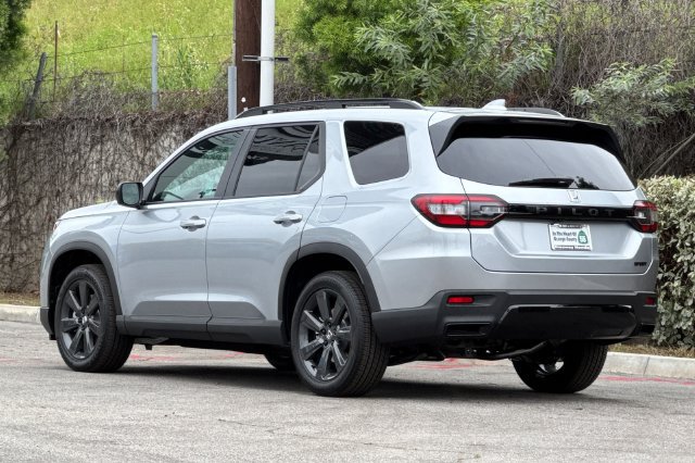New 2026 Honda Pilot Sport image 6