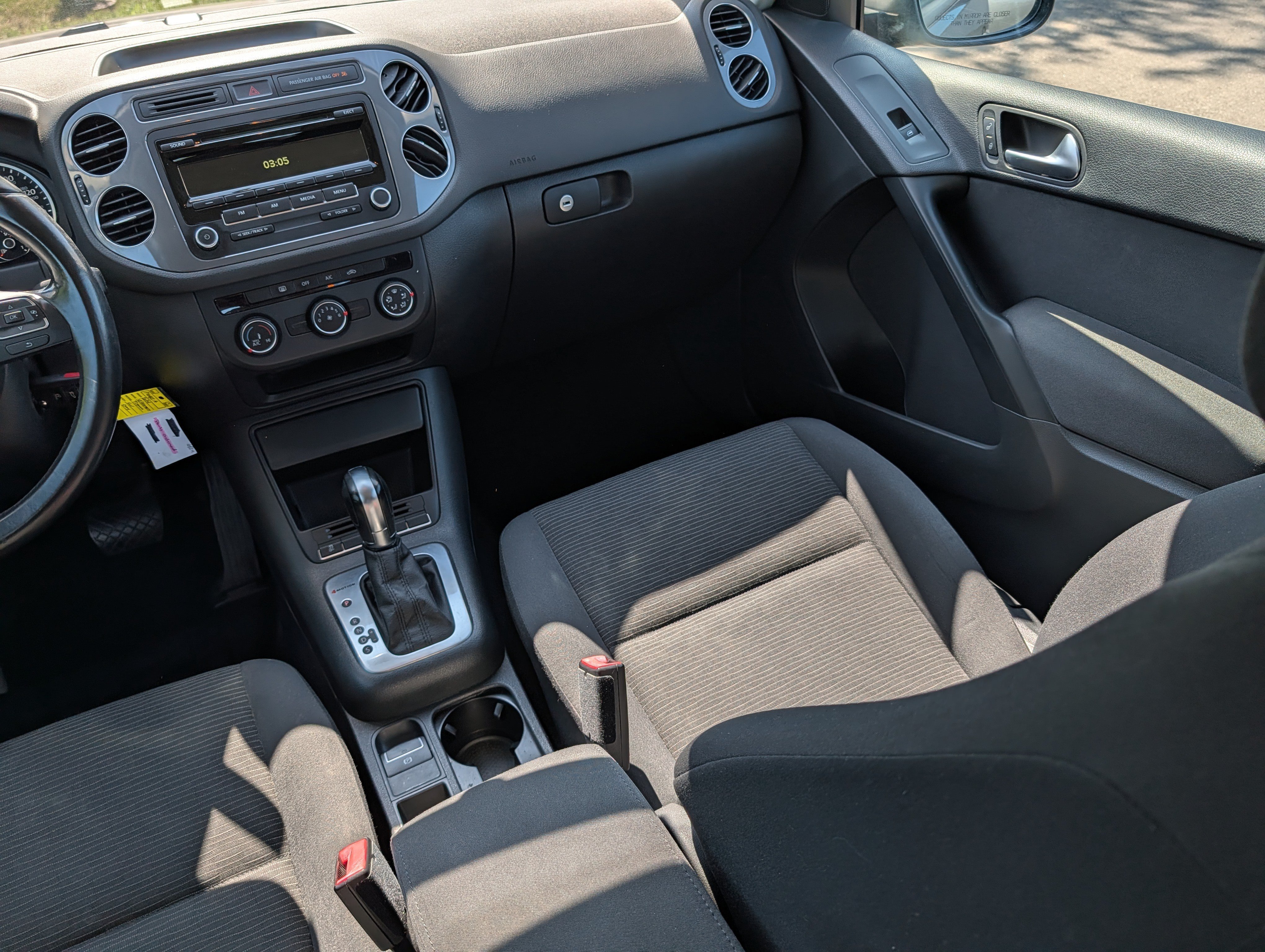 Used 2014 Volkswagen Tiguan S AWD/4WD image 11