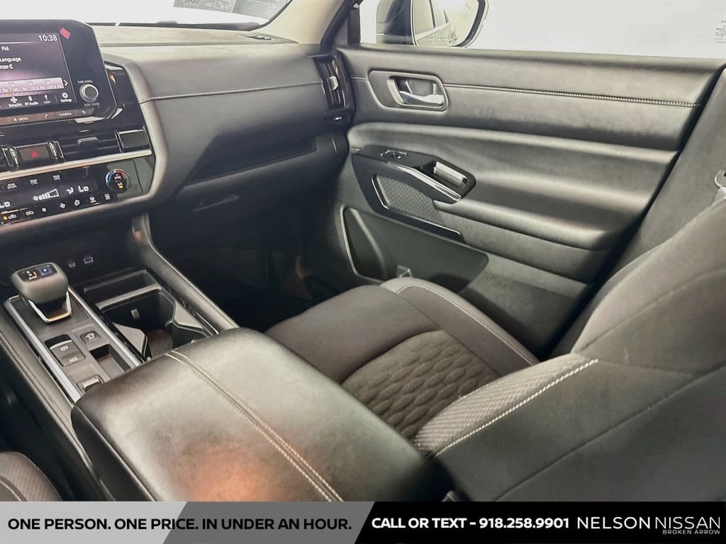 Used 2022 Nissan Pathfinder S FWD image 21