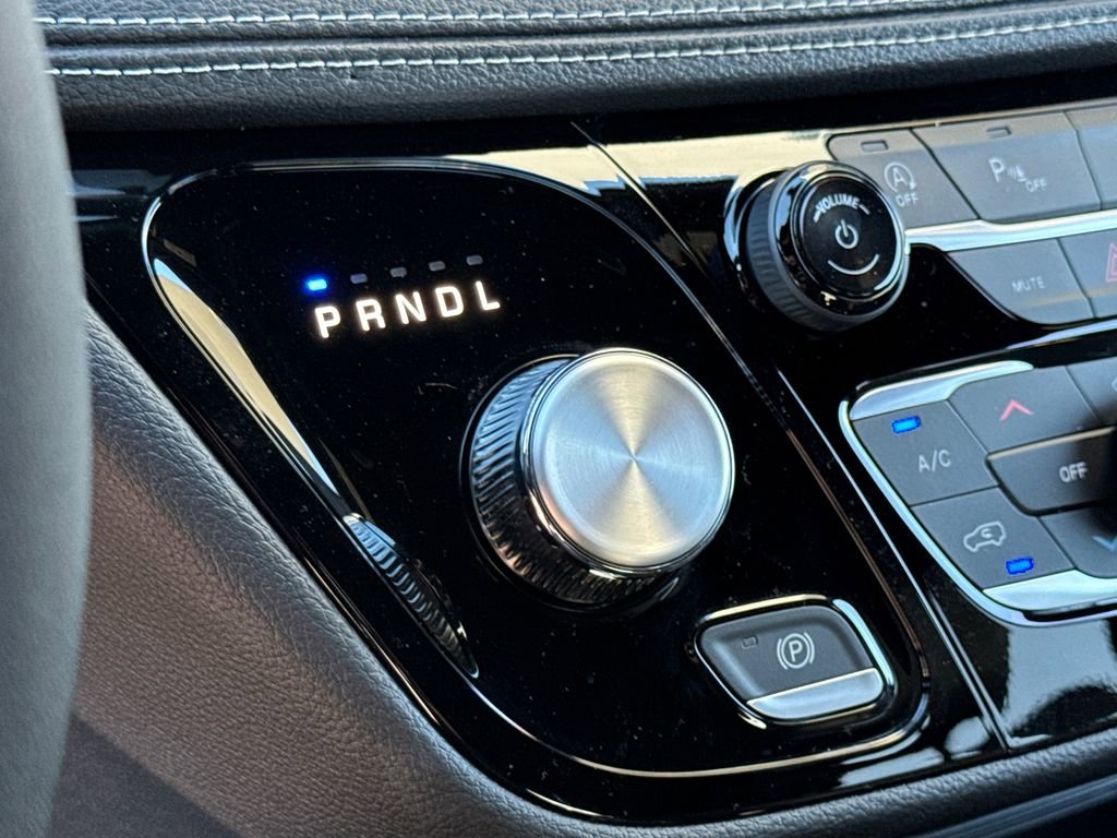 New 2026 Chrysler Pacifica Select FWD image 26