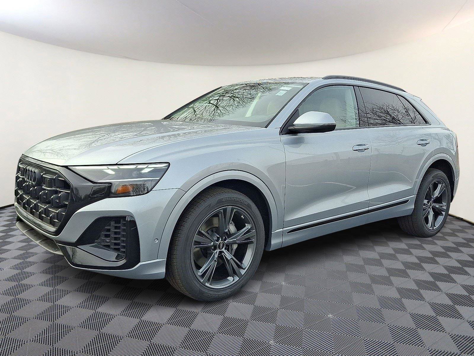 New 2026 Audi Q8 Premium image 3