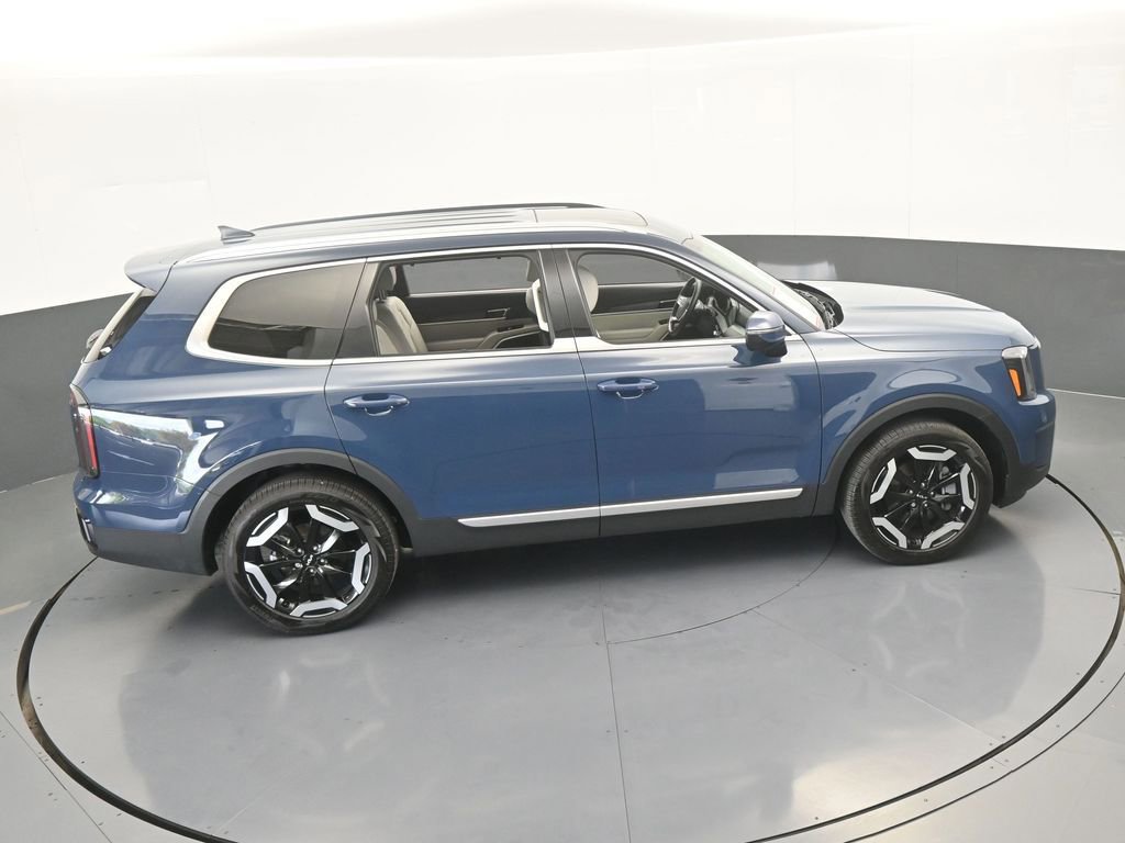 Used 2025 Kia Telluride EX w/ EX Captain's Chair Package image 58