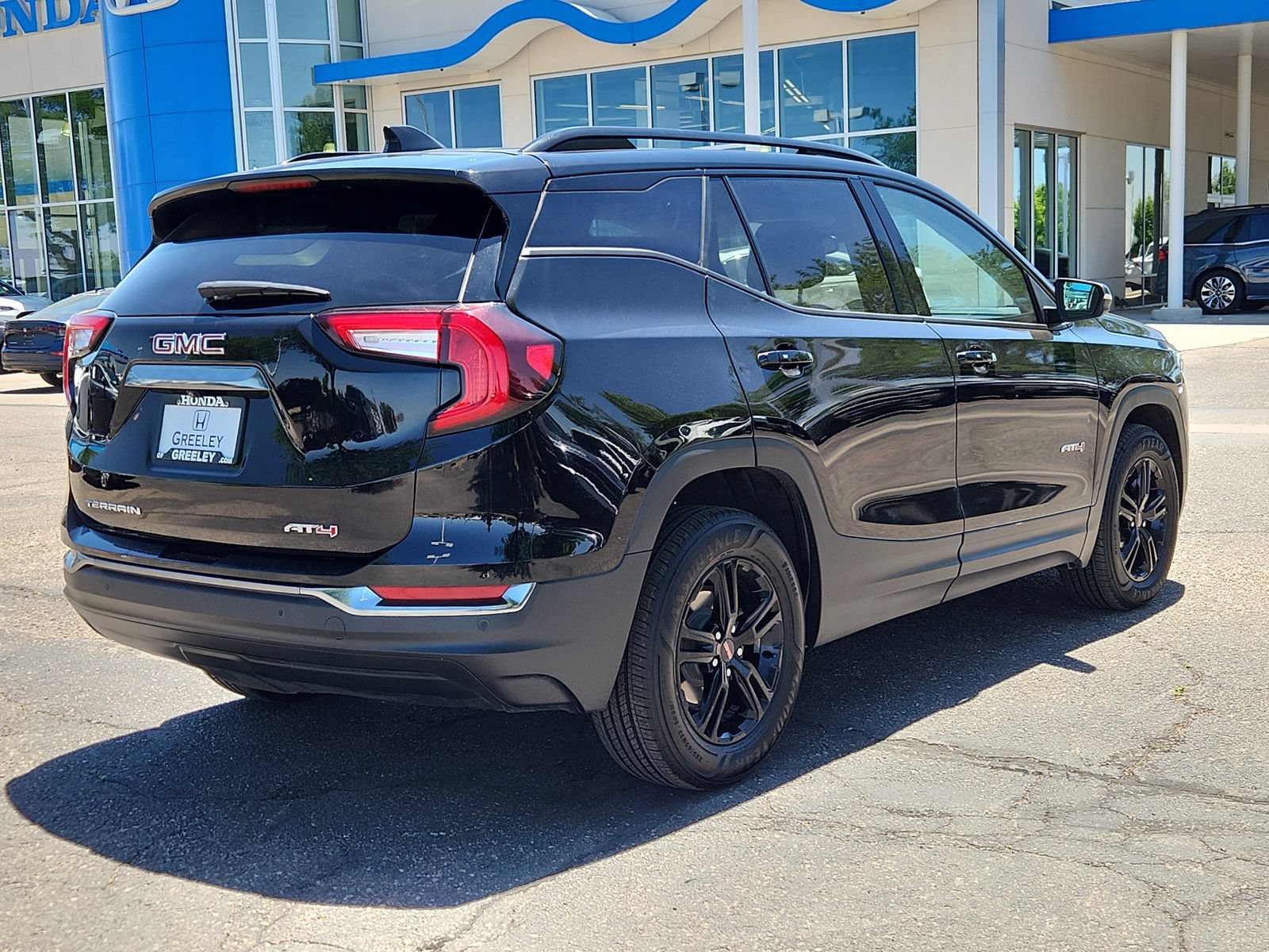 Used 2024 GMC Terrain AT4 AWD/4WD image 5