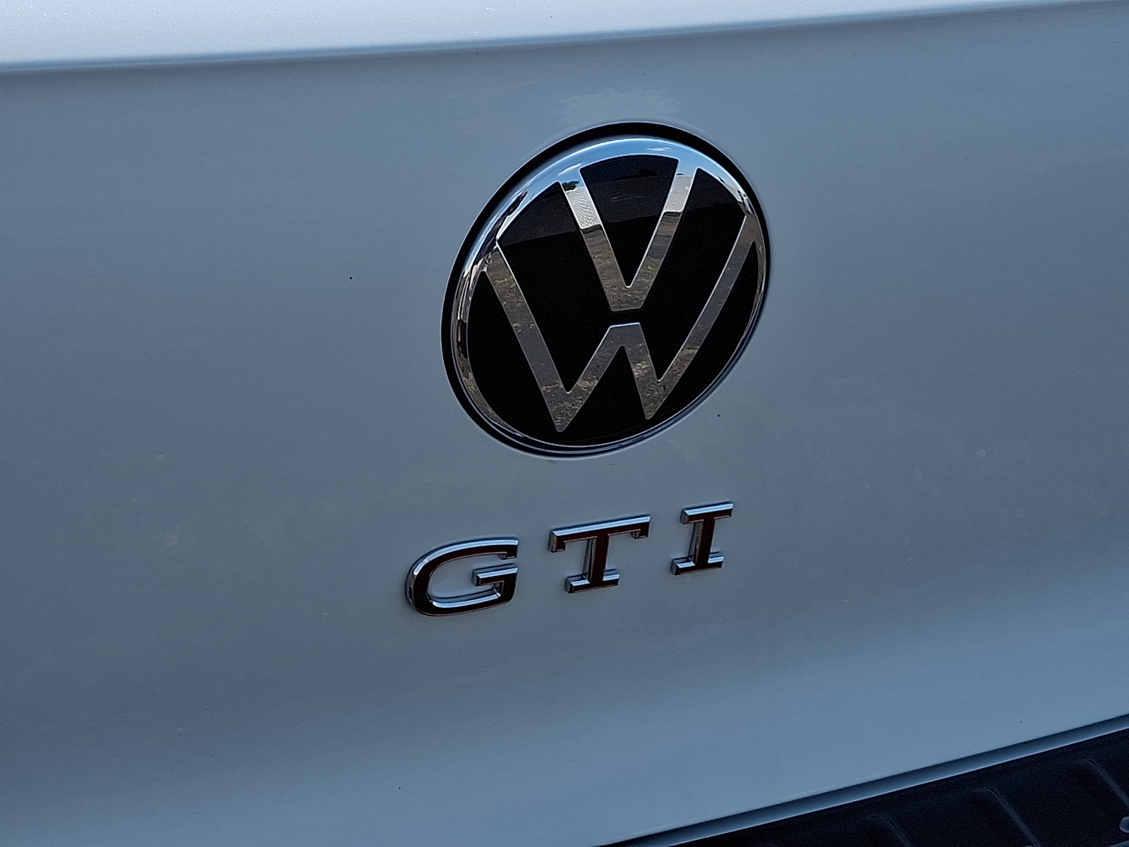 New 2026 Volkswagen GTI SE FWD image 11