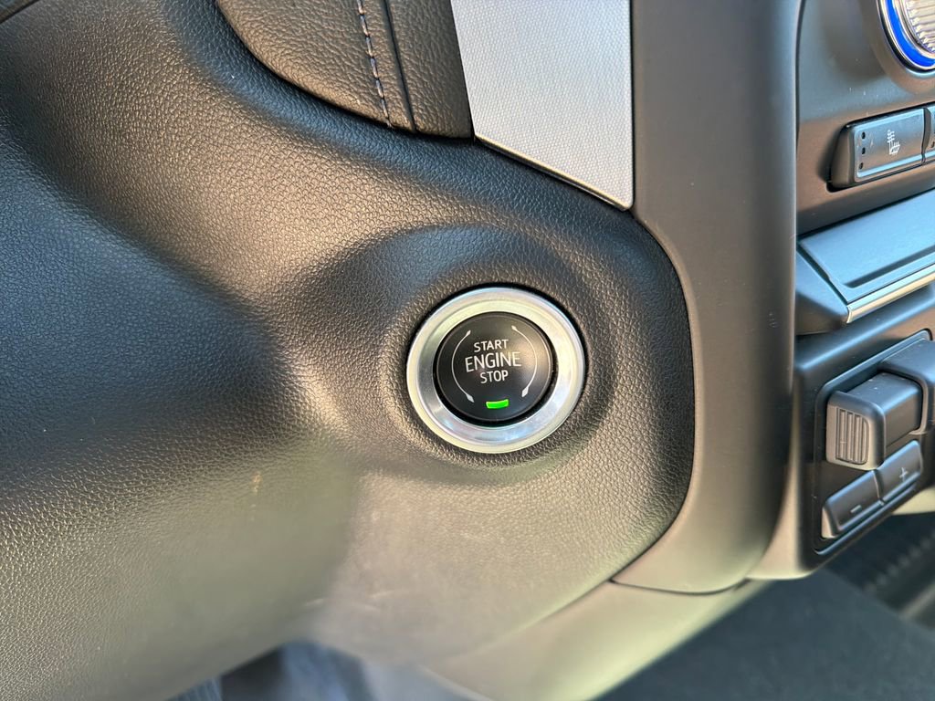 Used 2022 GMC Sierra 2500 SLE w/ SLE Convenience Package image 28