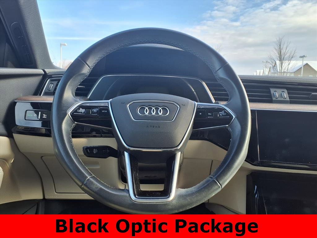 Used 2024 Audi Q8 e-tron Premium Plus w/ Premium Plus Package image 18