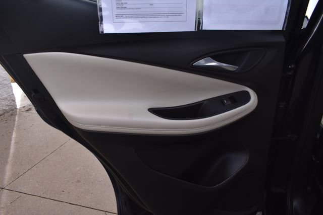 Used 2020 Buick Encore GX Essence w/ Experience Buick Package image 35