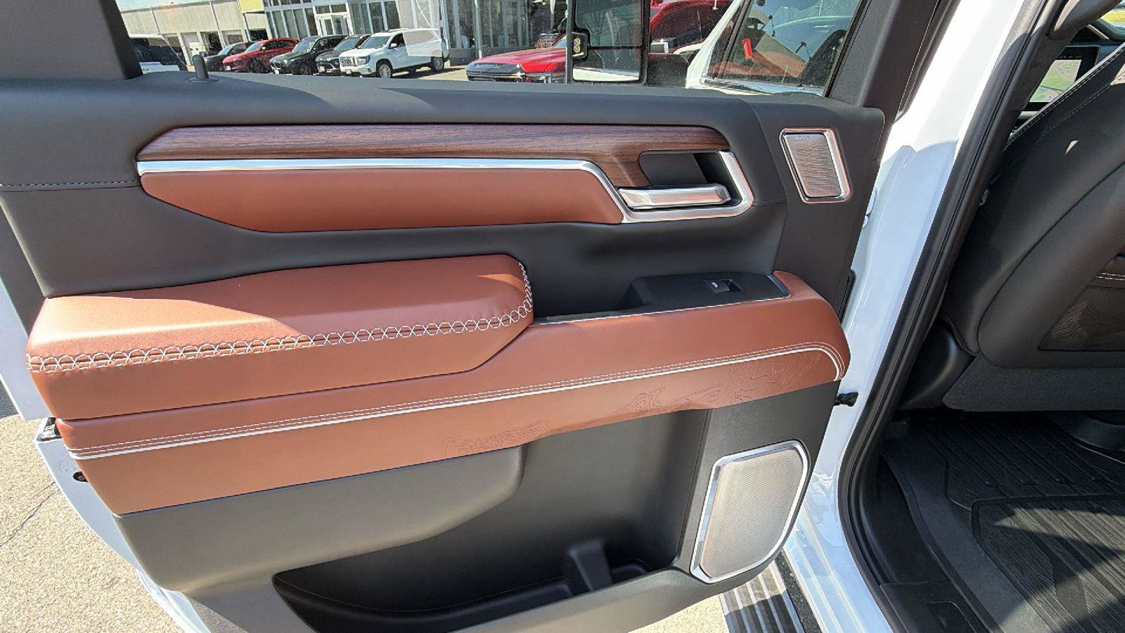 New 2026 GMC Sierra 3500 Denali Ultimate AWD/4WD image 38