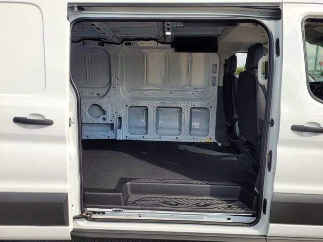 New 2025 Ford Transit 250 Low Roof RWD image 48
