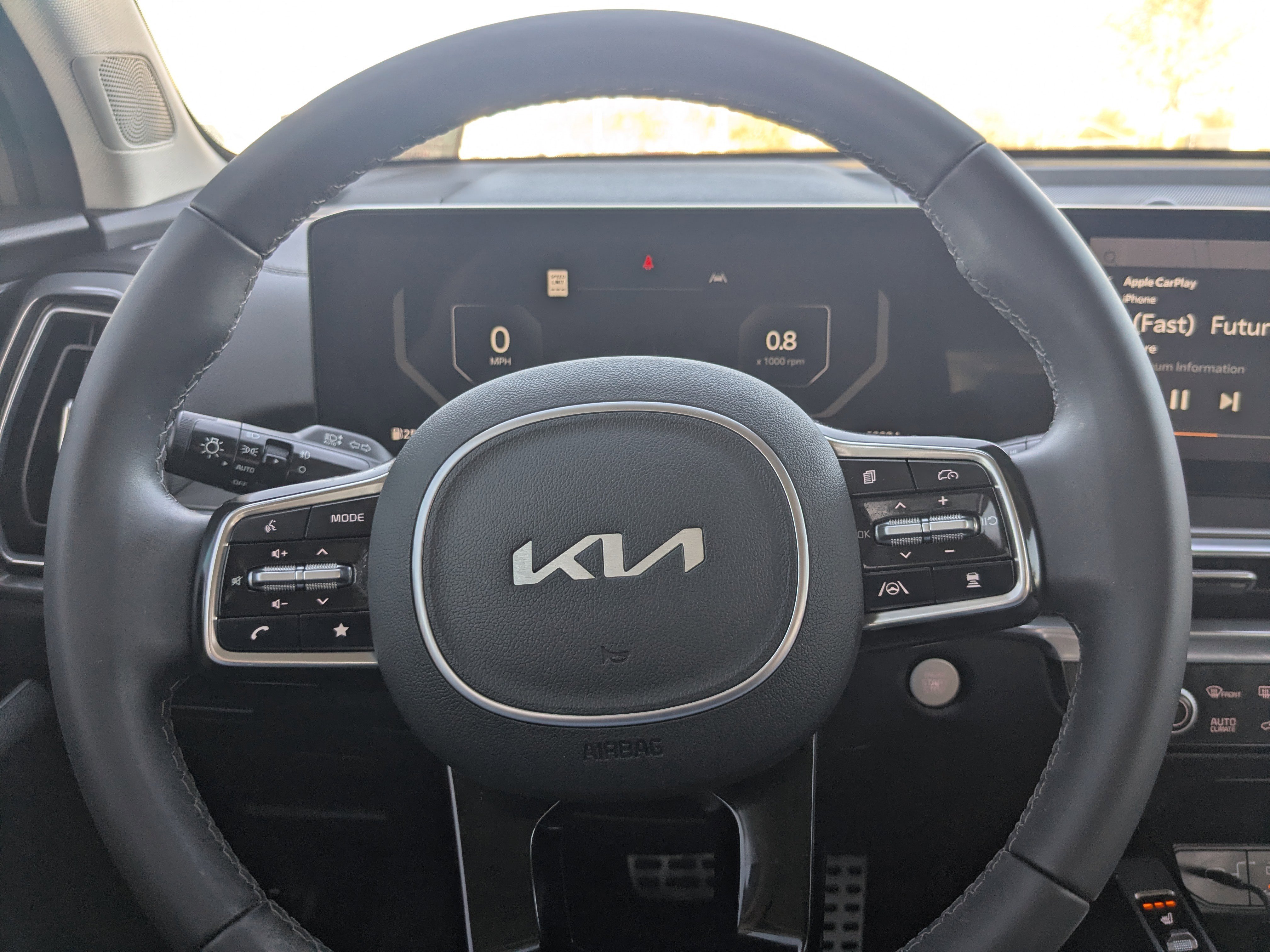 Used 2025 Kia Sorento SX image 35