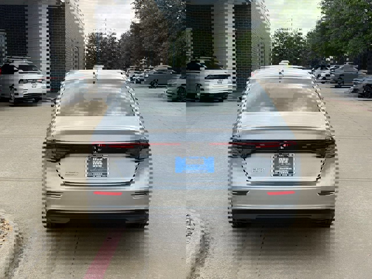 Used 2023 Honda Accord EX image 4