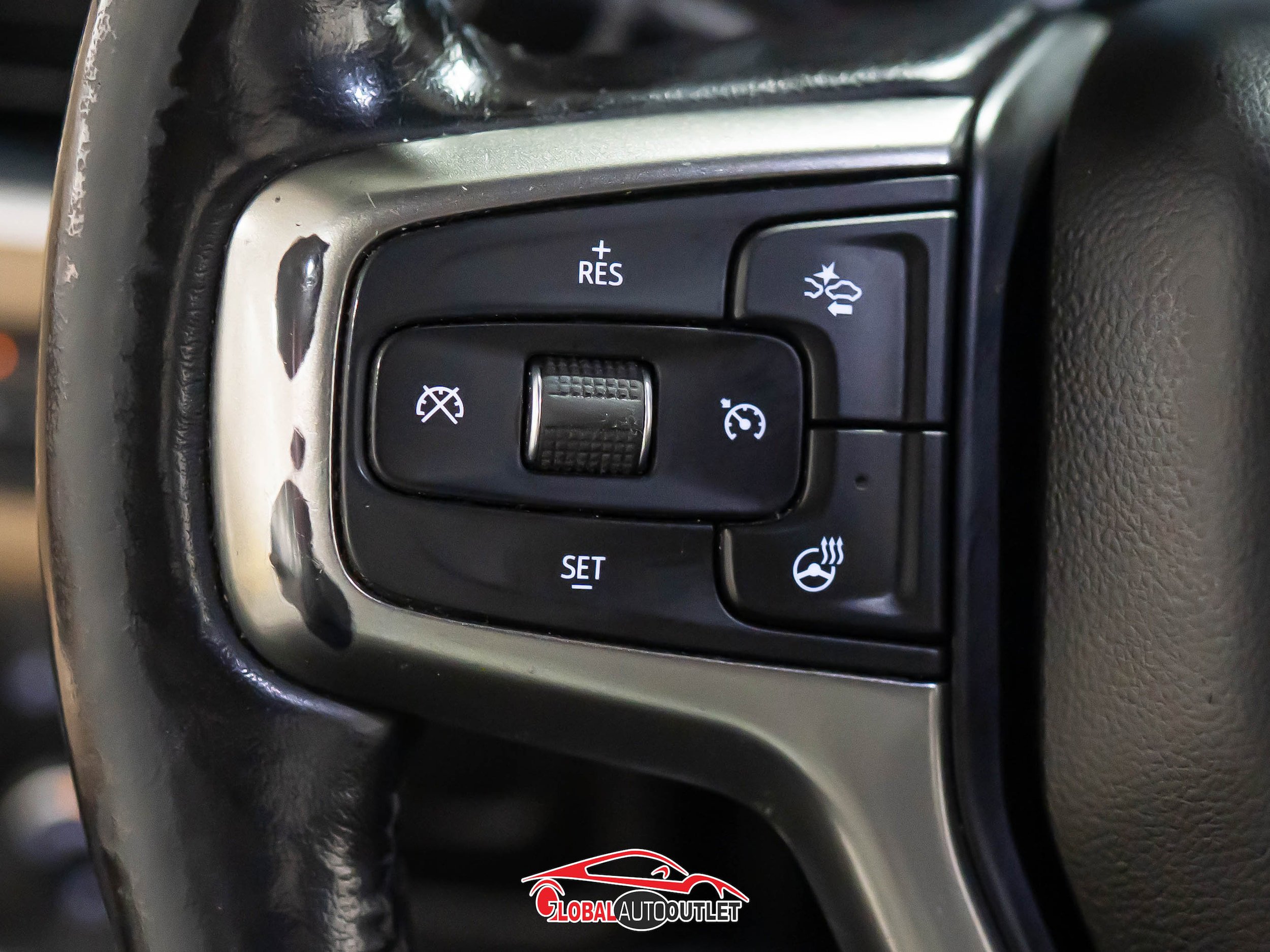 Used 2021 Chevrolet Suburban Premier RWD image 26