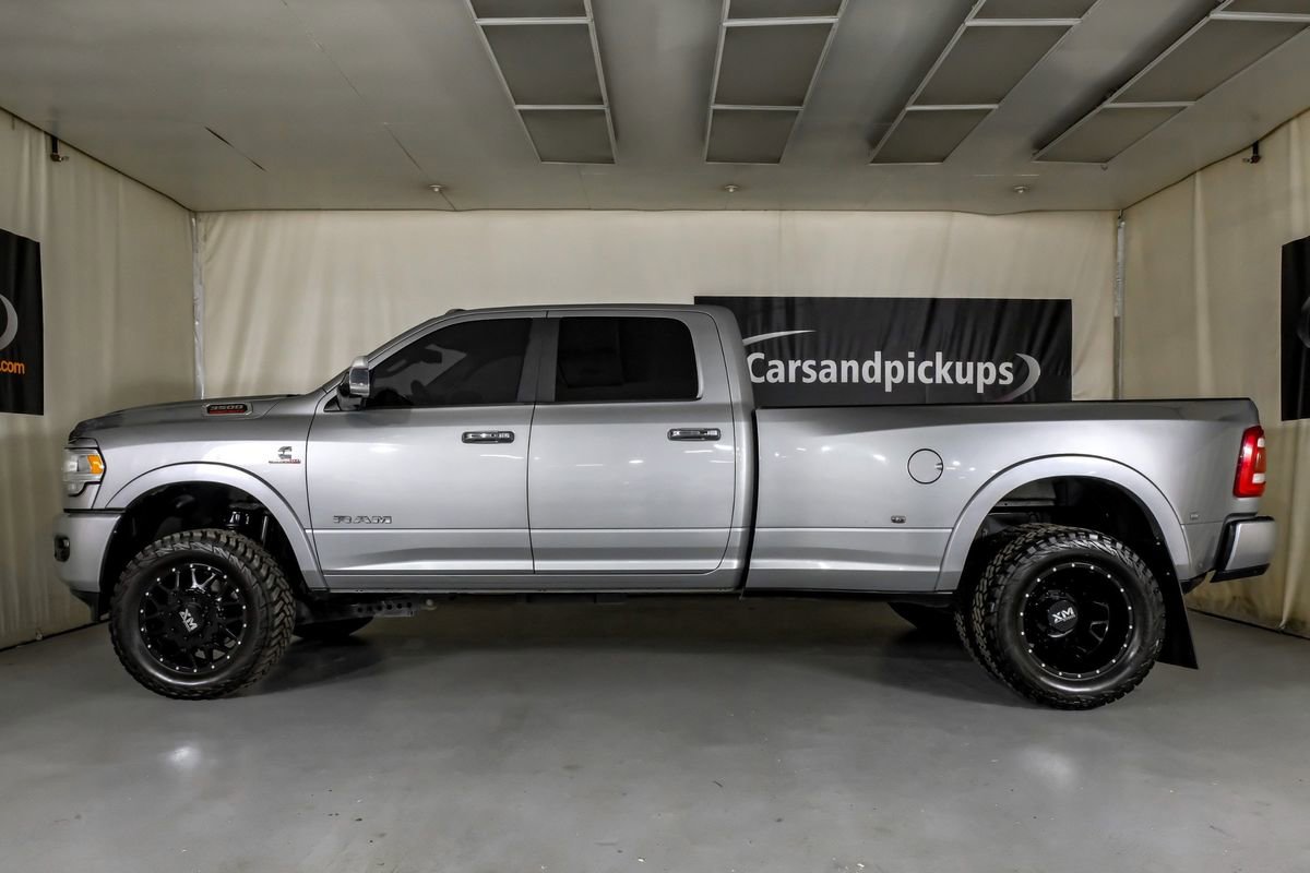 Used 2022 RAM 3500 Laramie image 12