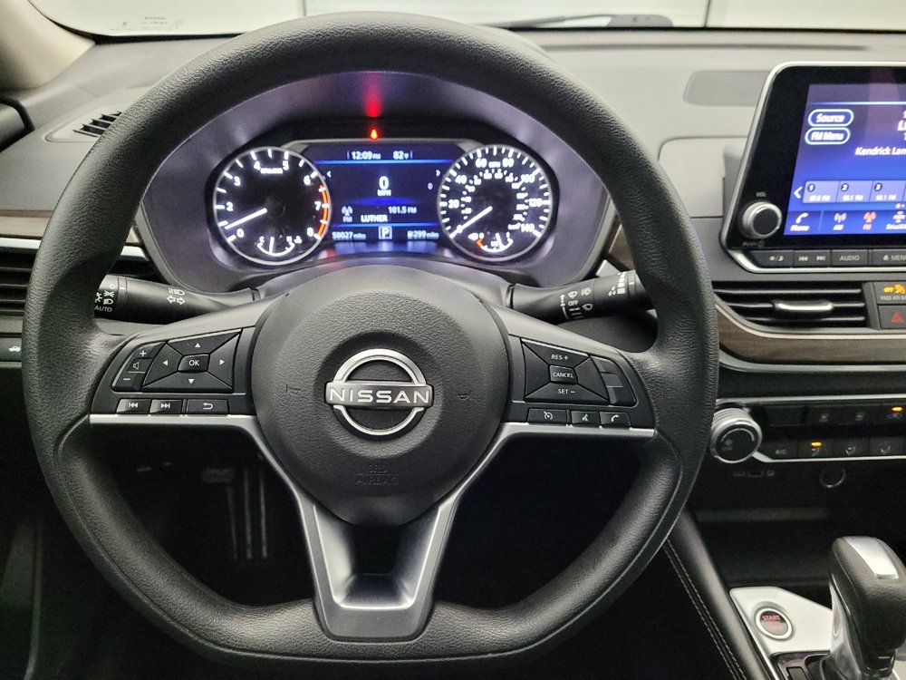 Used 2023 Nissan Altima 2.5 SV image 22