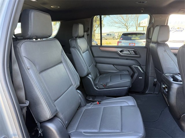 Used 2025 GMC Yukon XL Denali image 31