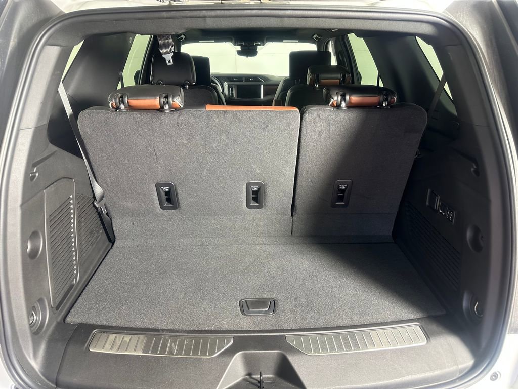 Used 2023 GMC Yukon Denali Ultimate image 6