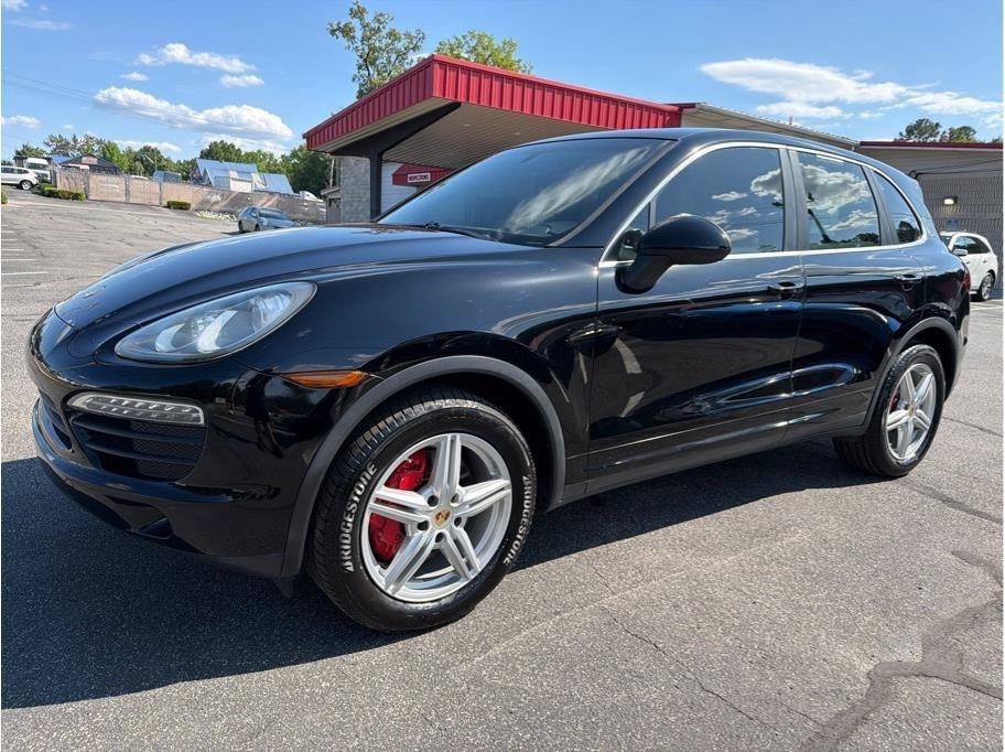 Used 2011 Porsche Cayenne S AWD/4WD image 3
