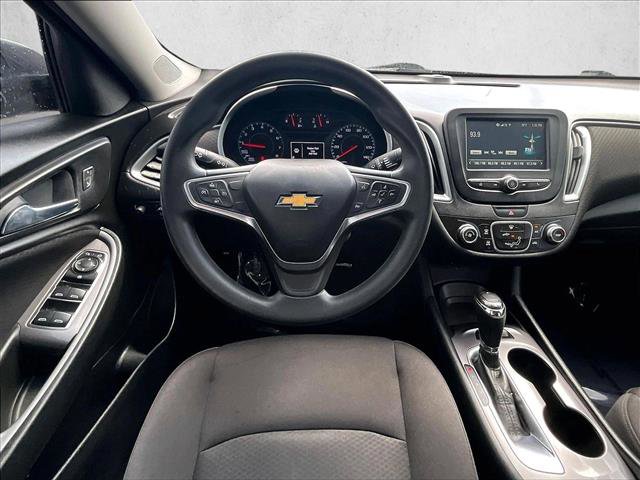 Used 2018 Chevrolet Malibu LS FWD image 7