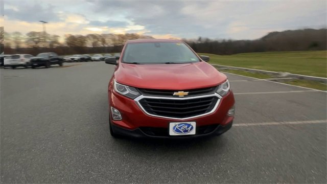 Used 2020 Chevrolet Equinox LS w/ LS Convenience Package image 3