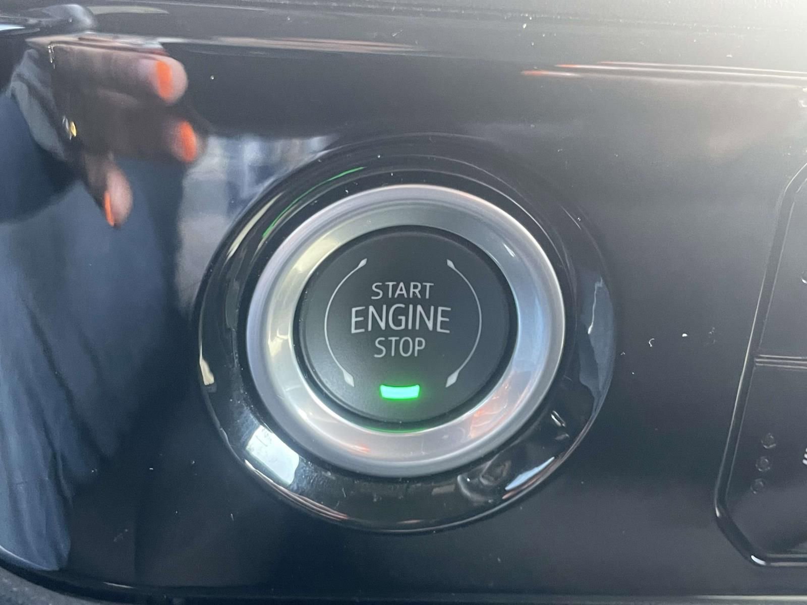 Used 2024 GMC Sierra 1500 Elevation image 24