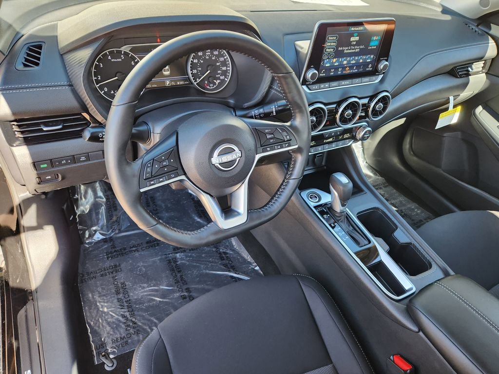 Used 2025 Nissan Sentra SV w/ All-Weather Package FWD image 9