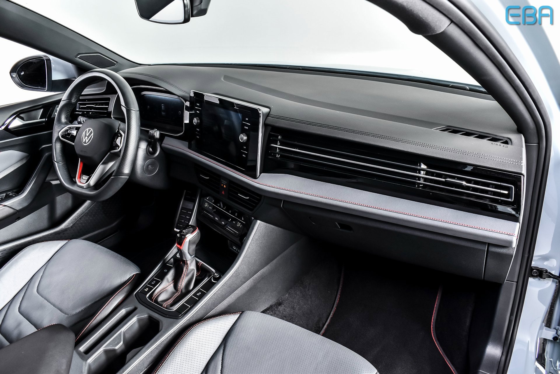 Used 2025 Volkswagen Jetta GLI Autobahn image 24