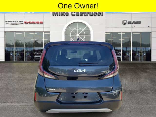 Used 2024 Kia Soul LX w/ Option Group 015 FWD image 5