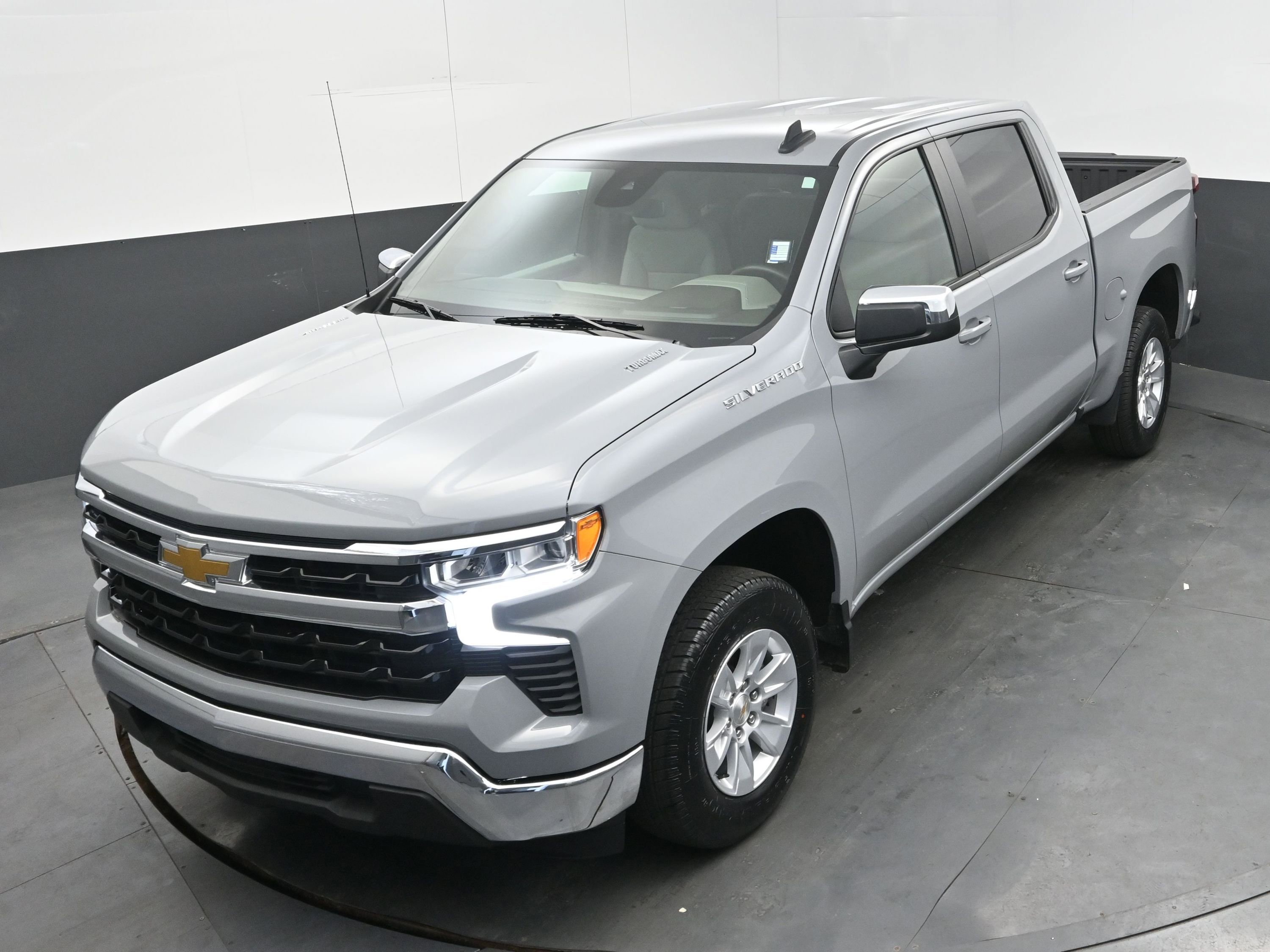 Used 2024 Chevrolet Silverado 1500 LT w/ Protection Package image 32