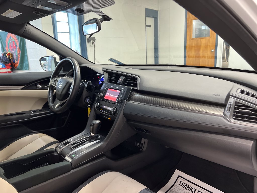Used 2017 Honda Civic Sport image 35