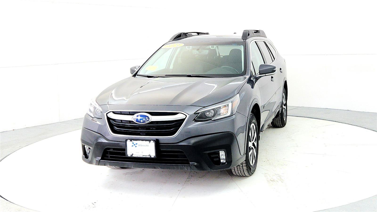 Used 2021 Subaru Outback Premium image 2