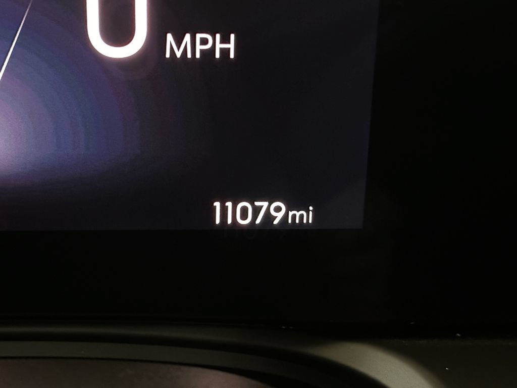 Used 2024 Buick Encore GX Preferred AWD/4WD image 52