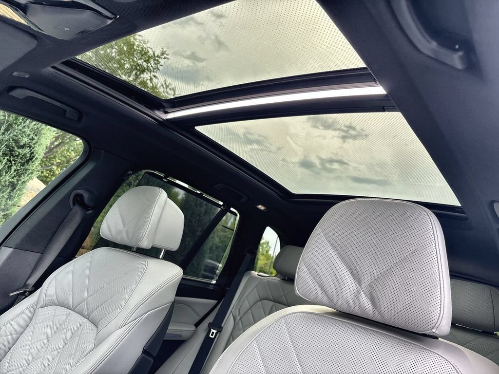 Used 2023 BMW X5 M50i w/ Executive Package AWD/4WD image 19