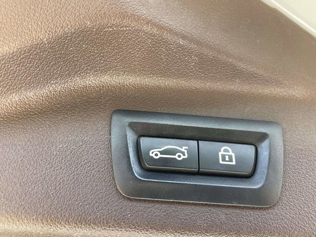 Used 2019 BMW X7 xDrive40i w/ Premium Package image 29