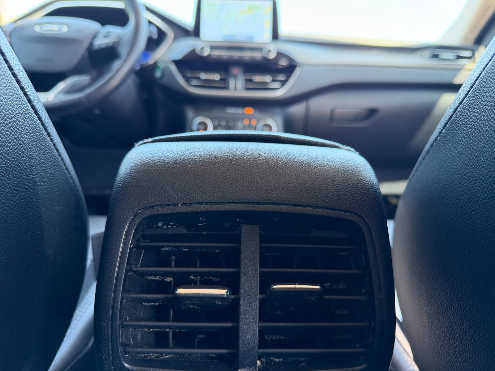 Used 2020 Ford Escape Titanium AWD/4WD image 32