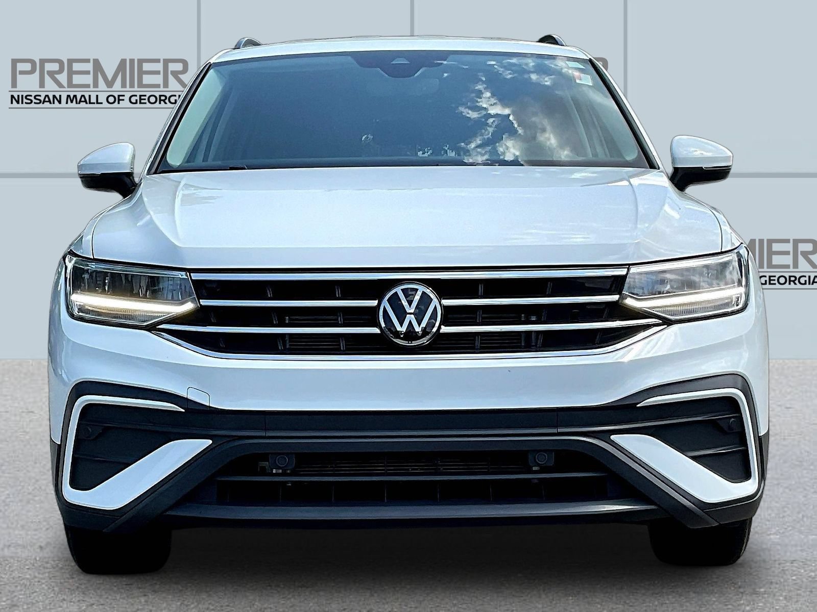 Used 2022 Volkswagen Tiguan S w/ IQ.Drive Package FWD image 2