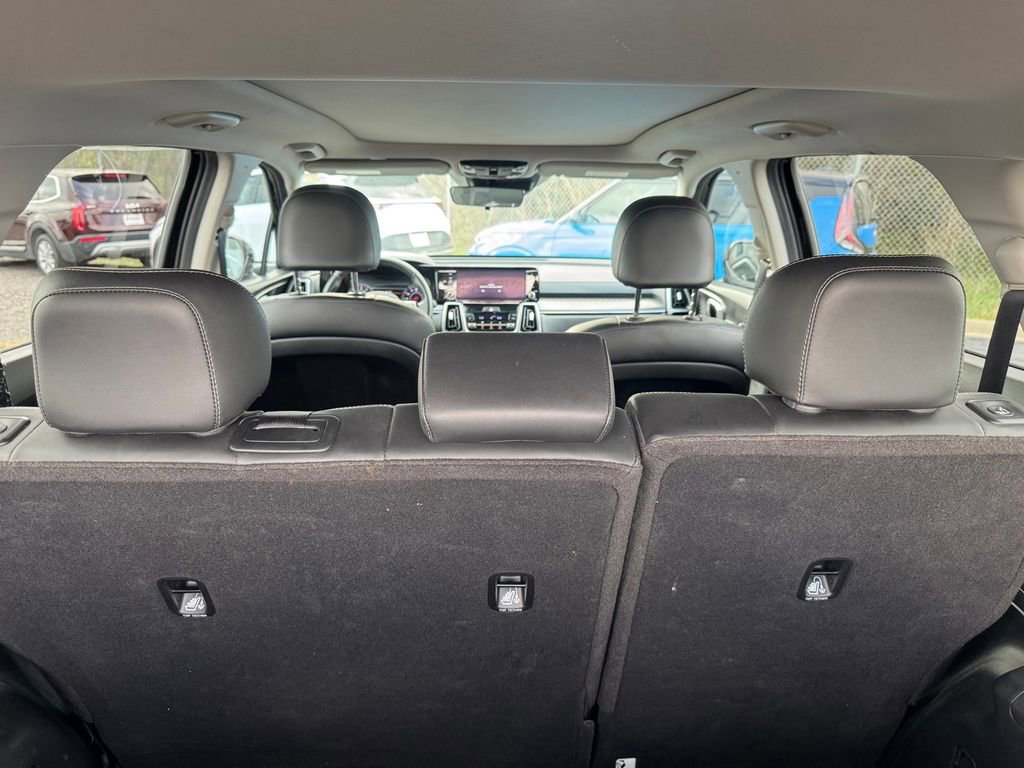 Used 2023 Kia Sorento S w/ Panoramic Sunroof Package image 16