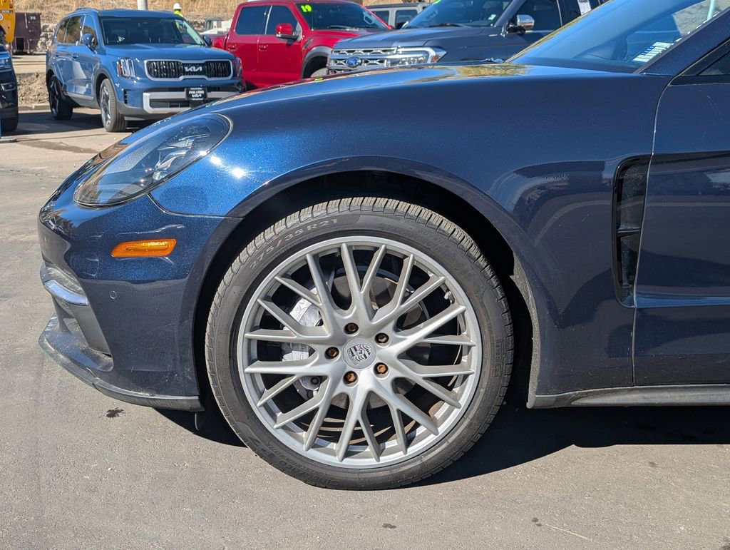 Used 2017 Porsche Panamera 4 w/ Premium Package image 10