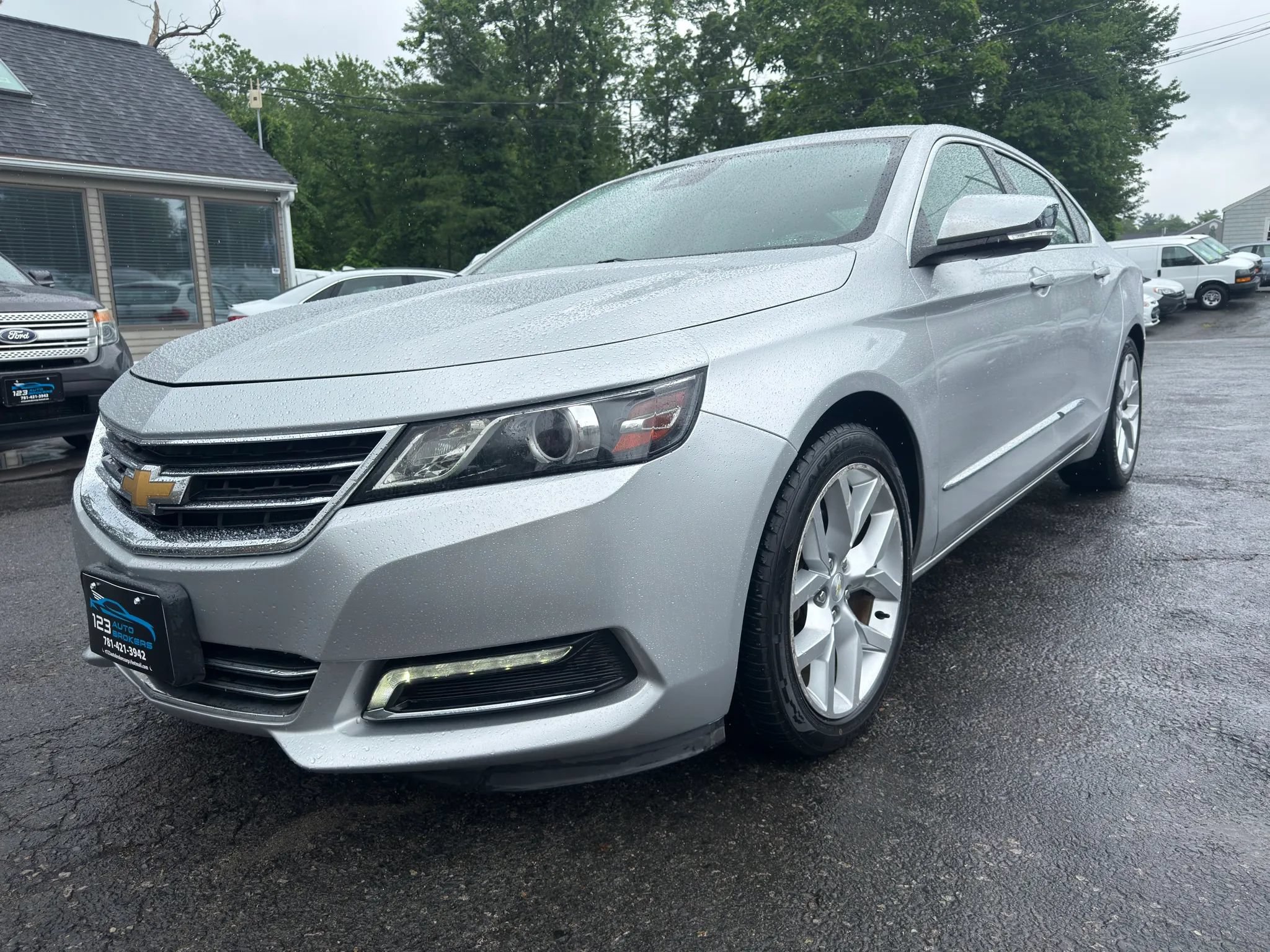 Used 2017 Chevrolet Impala Premier FWD image 3